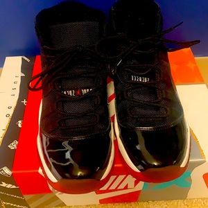 COPY - RETRO JORDANS